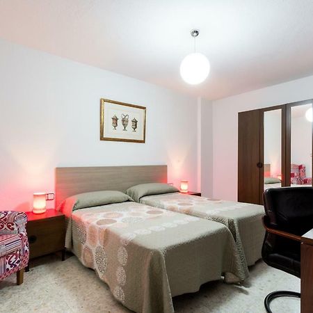 Apartamento Holi-Rent Albareda Sevilla Exterior foto