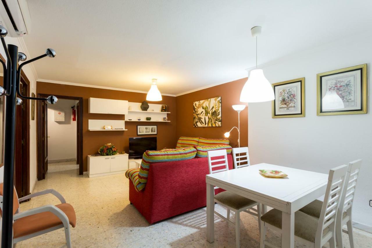 Apartamento Holi-Rent Albareda Sevilla Exterior foto
