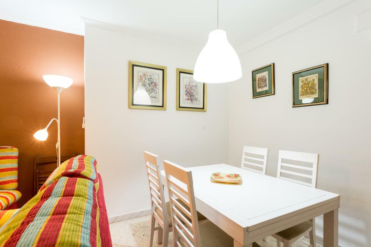 Apartamento Holi-Rent Albareda Sevilla Exterior foto