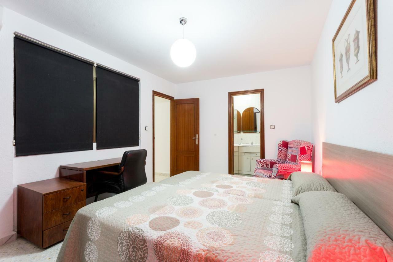 Apartamento Holi-Rent Albareda Sevilla Exterior foto