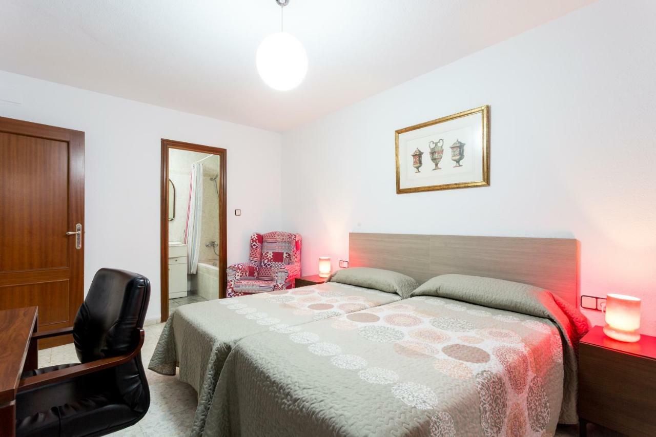 Apartamento Holi-Rent Albareda Sevilla Exterior foto