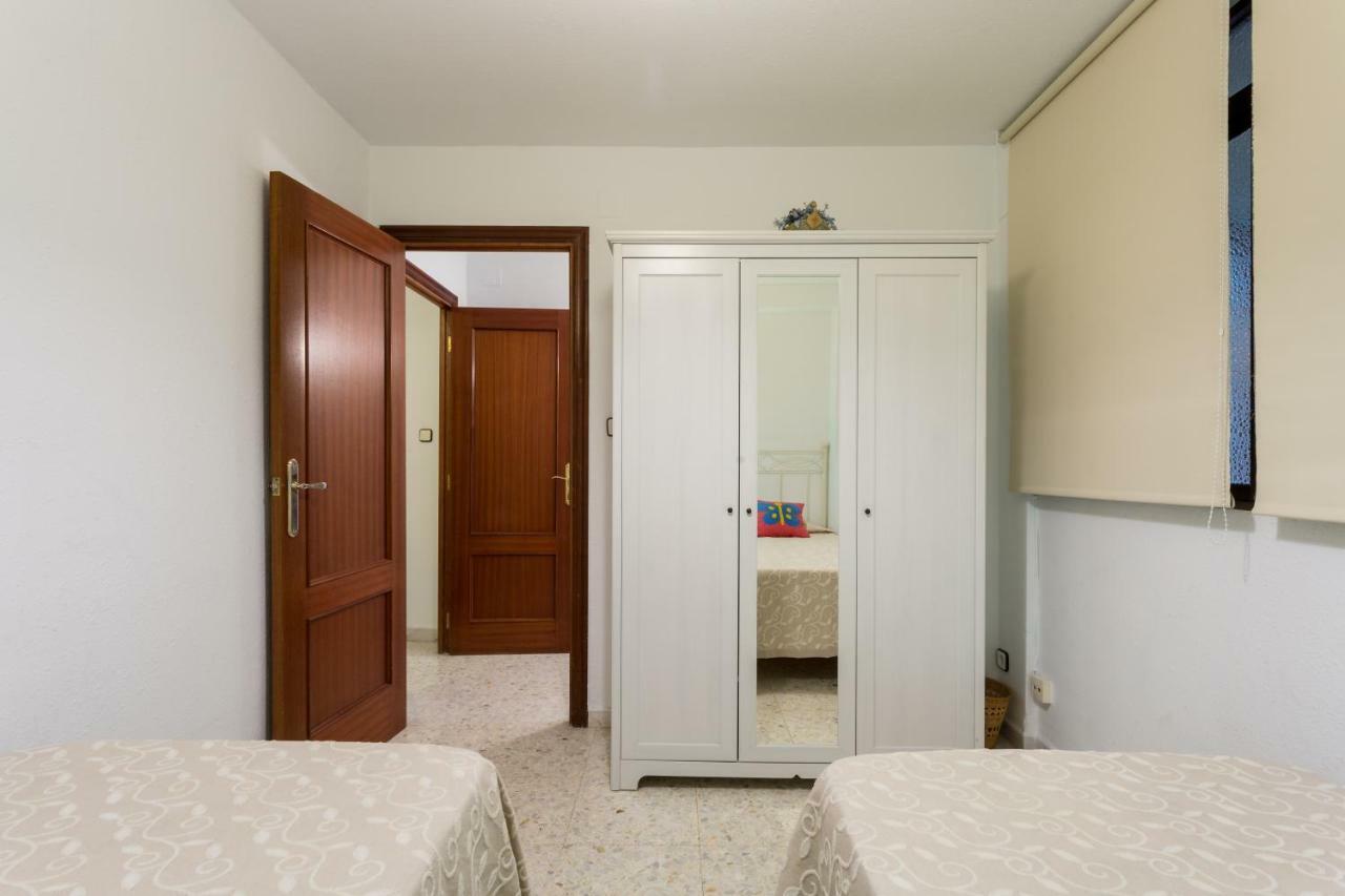 Apartamento Holi-Rent Albareda Sevilla Exterior foto